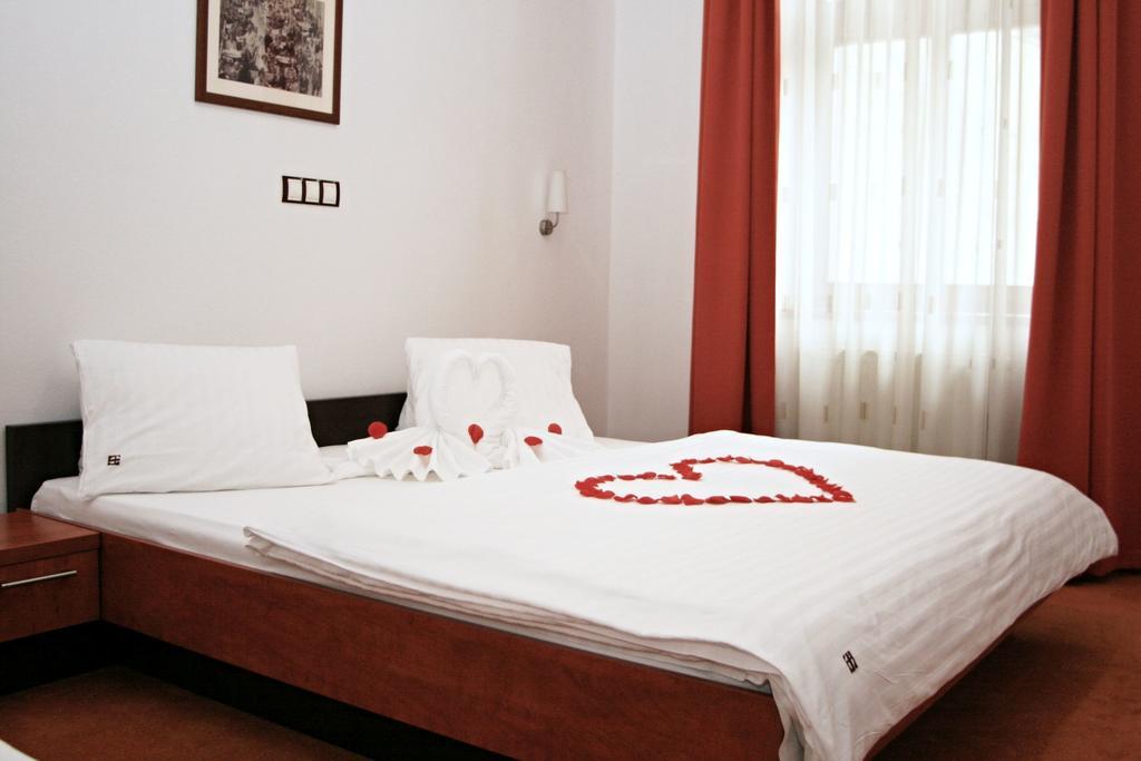 Garni Hotel Praha Trenčianske Teplice Exterior foto
